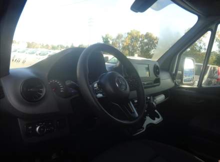 Mercedes-Benz - Sprinter