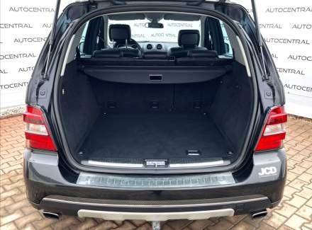 Mercedes-Benz - M-class