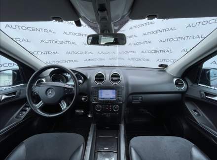 Mercedes-Benz - M-class