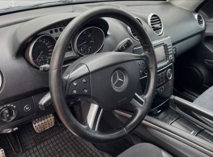 Mercedes-Benz - M-class