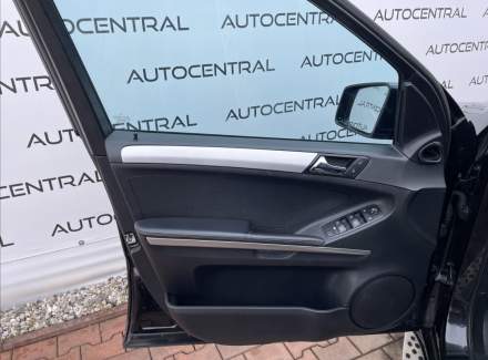 Mercedes-Benz - M-class