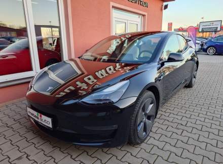 Tesla - Model 3