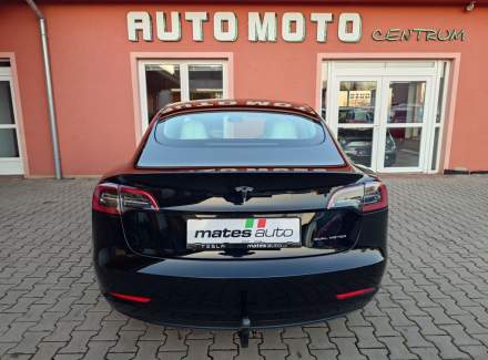 Tesla - Model 3