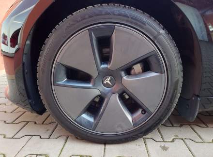 Tesla - Model 3