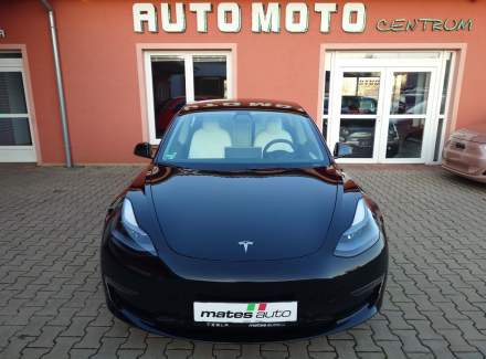 Tesla - Model 3