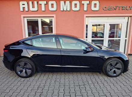 Tesla - Model 3