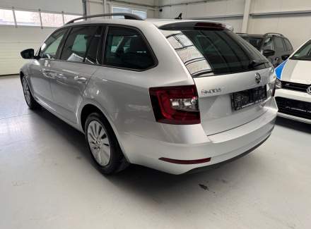 Škoda - Octavia