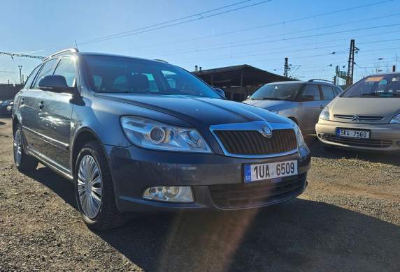 Škoda - Octavia