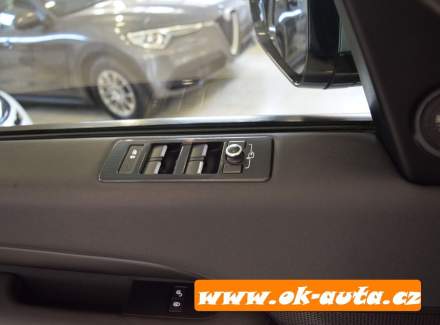 Land Rover - Discovery