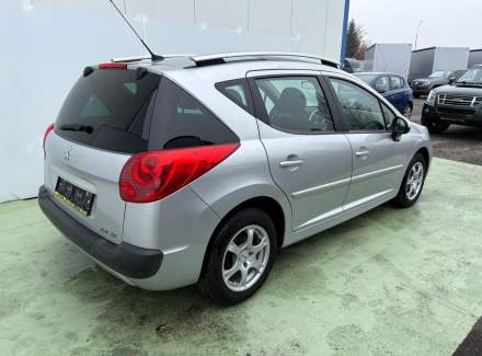 Peugeot - 207