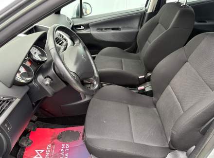 Peugeot - 207