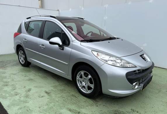 Peugeot - 207