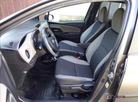 Toyota - Yaris