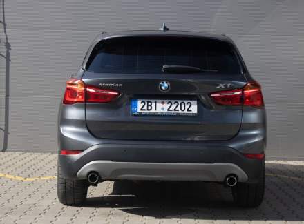BMW - X1