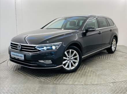 Volkswagen - Passat