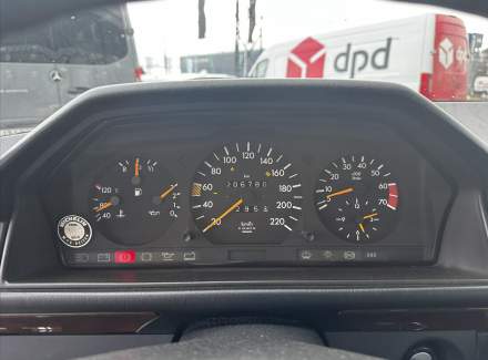 Mercedes-Benz - E-class