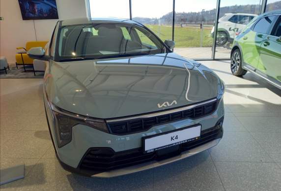 Kia - K4