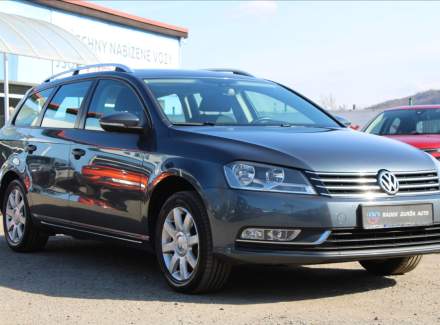 Volkswagen - Passat
