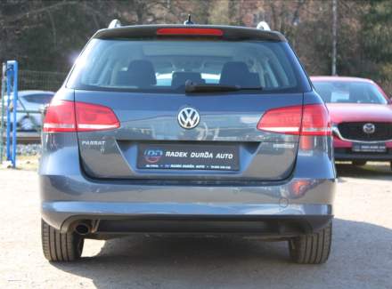 Volkswagen - Passat
