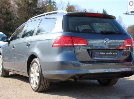 Volkswagen - Passat