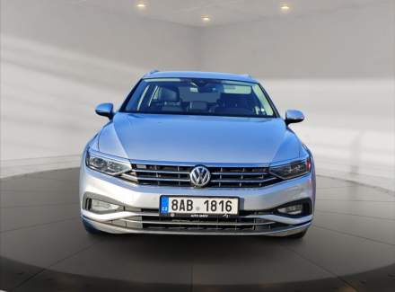 Volkswagen - Passat