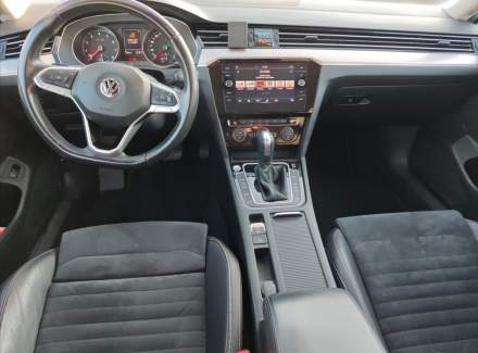 Volkswagen - Passat