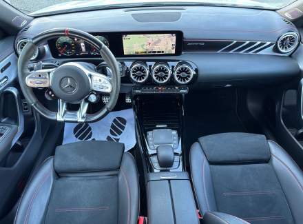 Mercedes-Benz - CLA