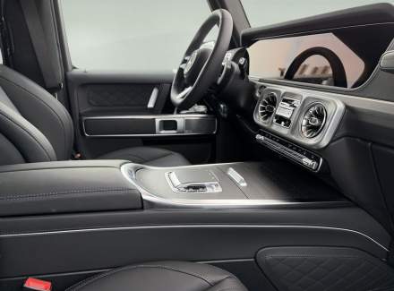 Mercedes-Benz - G-class