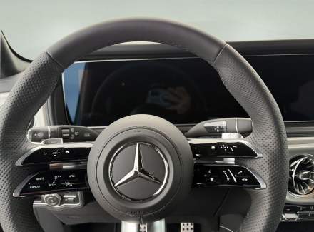 Mercedes-Benz - G-class