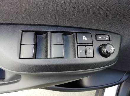 Toyota - Yaris Cross