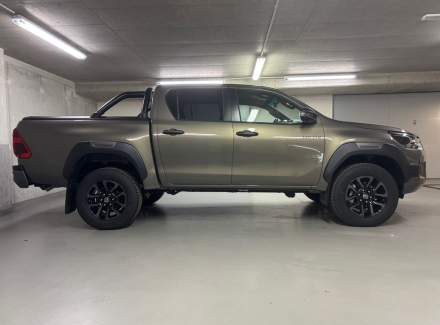 Toyota - Hilux