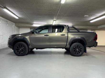 Toyota - Hilux