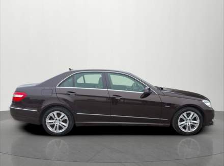 Mercedes-Benz - E-class