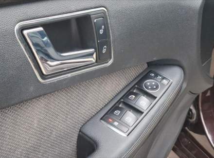 Mercedes-Benz - E-class