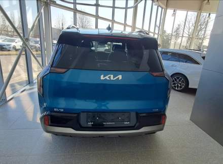 Kia - Avella
