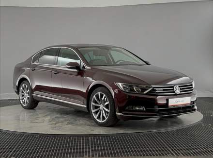 Volkswagen - Passat