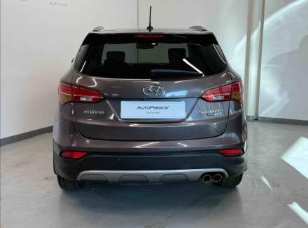 Hyundai - Santa FE
