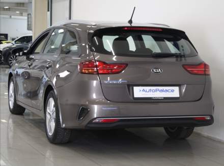 Kia - Cee'd