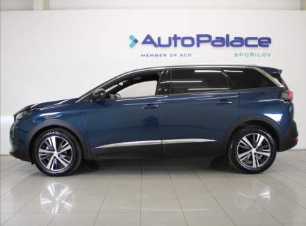 Peugeot - 5008