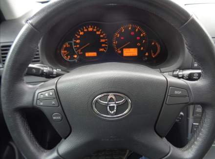 Toyota - Avensis