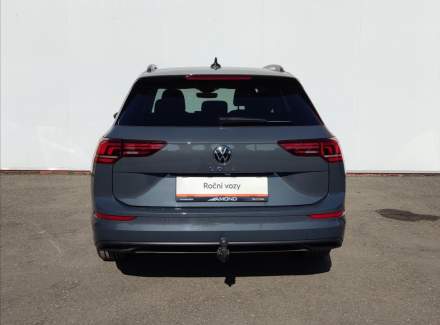 Volkswagen - Golf