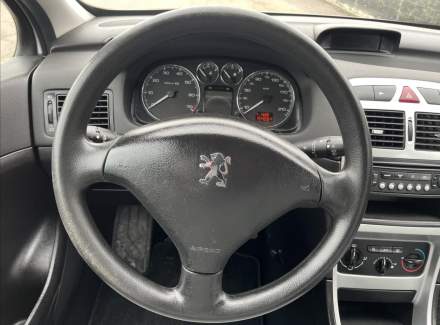Peugeot - 307