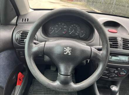 Peugeot - 206