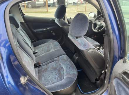 Peugeot - 206