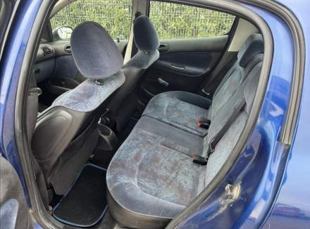 Peugeot - 206