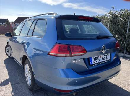 Volkswagen - Golf