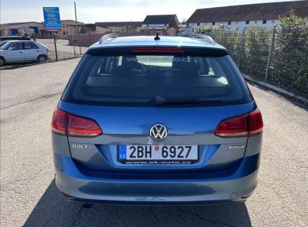 Volkswagen - Golf