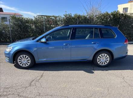 Volkswagen - Golf