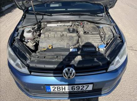 Volkswagen - Golf