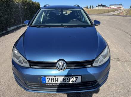Volkswagen - Golf